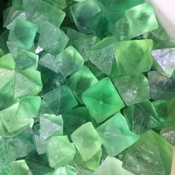 Naravna Zelena fluorite octahedron gemstone kristalno polytope za dekoracijo