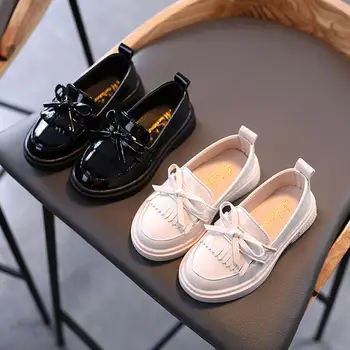 Novo Otroci Obleko, Čevlji za Otroke Black Tassel Loafers Baby Dekleta Usnjeni Čevlji Princesa Malčka Nizko peto, Lakastega Usnja Čevlji