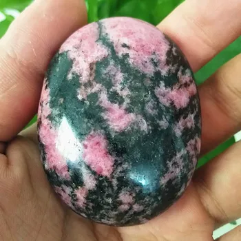 Naravni kamen vijolično apatite palm kamni playthings majhni kamni in zdravilnimi kristali kristali