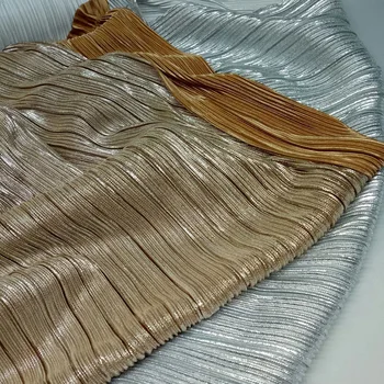 Porjavelost Srebro drobljen saten svetleče tkanine nabrano gradivo za krpo DIY obleko modne sijajni gradivo 1 dvorišču
