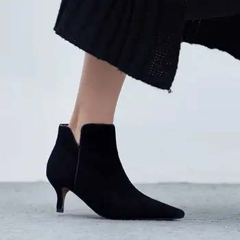 2020 zvezdnik konicami prstov pravega usnja urad dama v visokih petah ženske škornji vzletno-pristajalne steze klasike luksuzni zimske čevlje L97