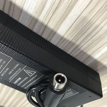 Električni Skatebaord Polnilnik Baterije Adapter 42v 2A za Xiaomi Mijia M365 Električni Skuter Pribor Polnilec za Napajanje