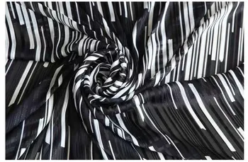 150 cm Širina Črno in belo črtasto srebro, svilo, natisnjeni šifon tkanine Oblačila Ročno Krpo Za Žensko Obleko Srajco DIY Šivanje
