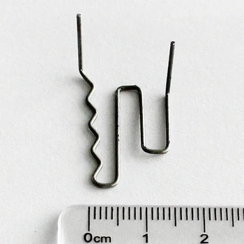 100 kozarcev Pre-cut 0,8 mm Ukrivljen W Oblike Vroče stapler plastični odbijač varjenje popravila sponke