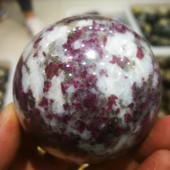 60MM naravno rdeča in bela turmalin žogo kristalno kroglo čakro zdravljenja duha kamen carving obrti, minerali