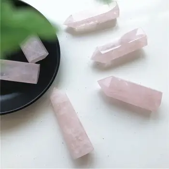 1 Kos Naravnih Pink Rose Quartz Crystal Točke Kamniti Obelisk Palico Zdravljenje Reiki Naravnih Kvarčni Kristali 50-80 mm