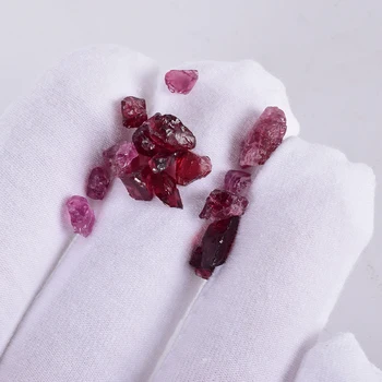 A+ Naravnih rubellite Čip kamen Rock Mineralnih Zdrobimo Raw Gemstone Padle Doma Dekor Kristalno Zdravljenje Reiki Degaussing Meditacija