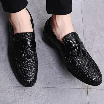 Velika velikost 38-48 tassel kariran moških loafers tkanje udobno mehko moški usnjeni čevlji 2019 moda sapato masculino